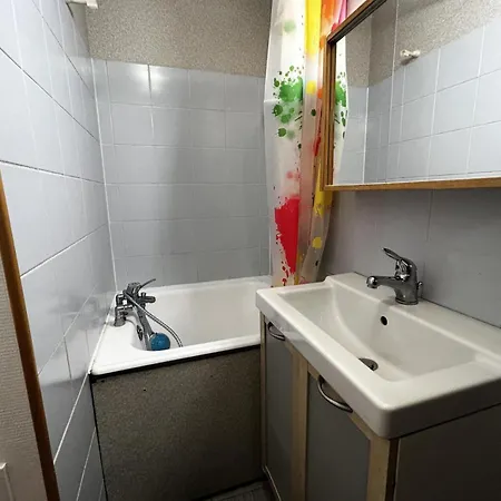 Dorons - De 13m² Pour 2 Personnes Avec Petit Balcon Mae-6104 *